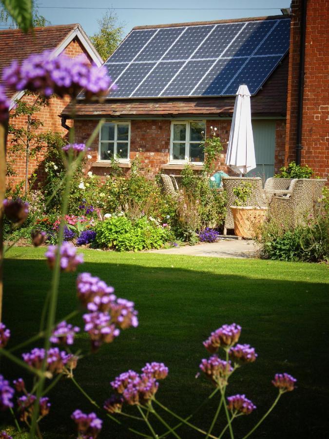 Walwyn Court Barns Villa Ledbury Exterior photo